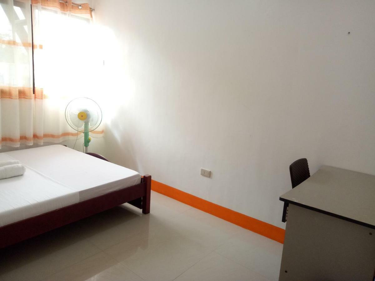 Lan Bless Pension House Coron Exterior foto